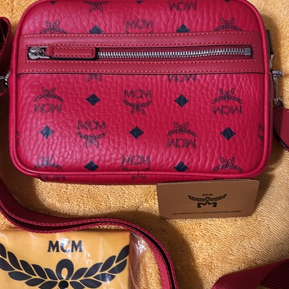 MCM CROSSBODY - Picture 3 of 3